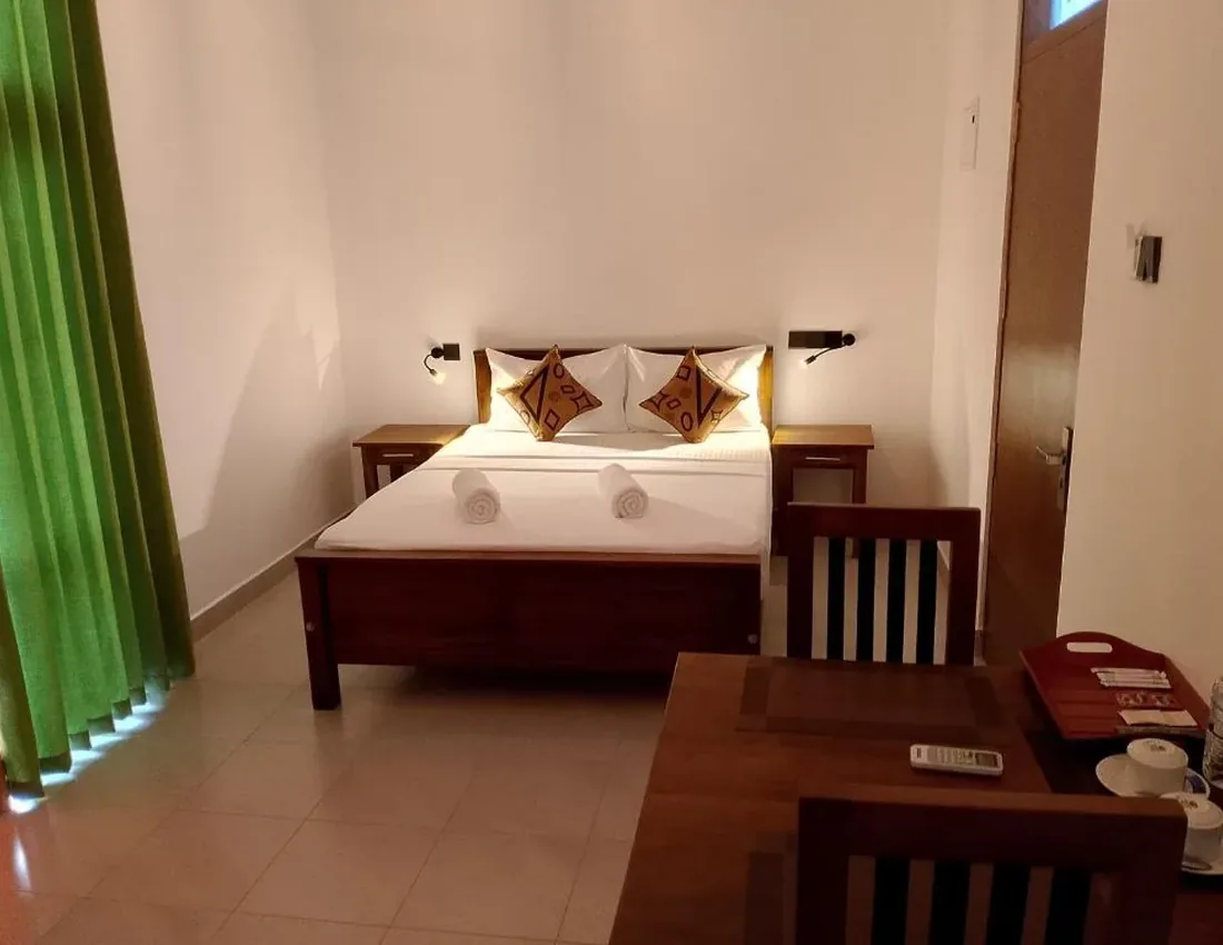 Comfortable guest room at Malindu Yala Gate