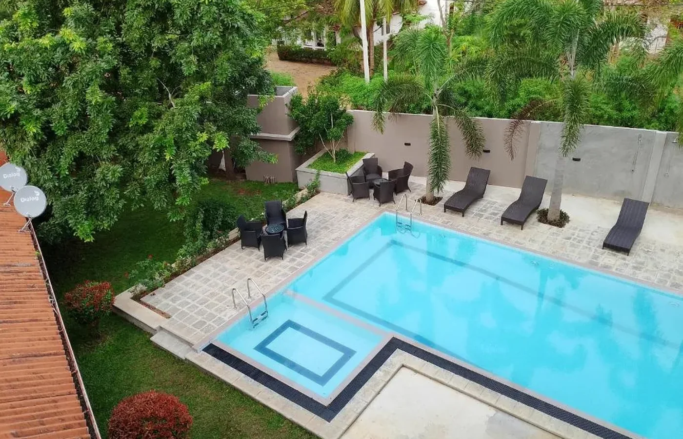 Swimming pool and garden at Malindu Yala Gate