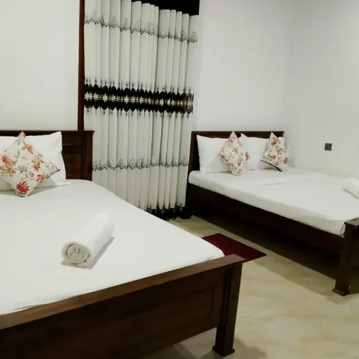 Triple room thumbnail 1