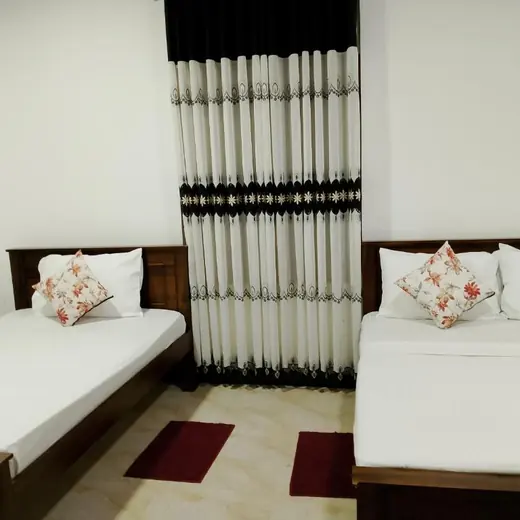 Triple room thumbnail 4